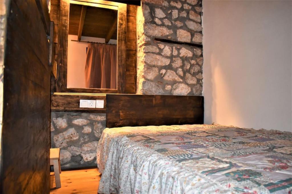 Μικρή Πέτρινη Μεζονέτα 2 Βίλα Λιλαία Εξωτερικό φωτογραφία